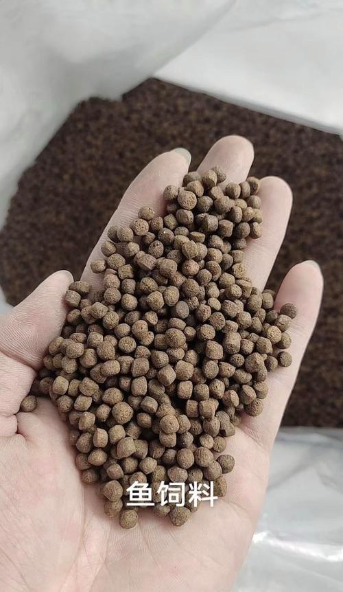 鱼饲料高蛋白淡水通用原塘颗粒养殖草鱼鲤鱼黄骨鱼